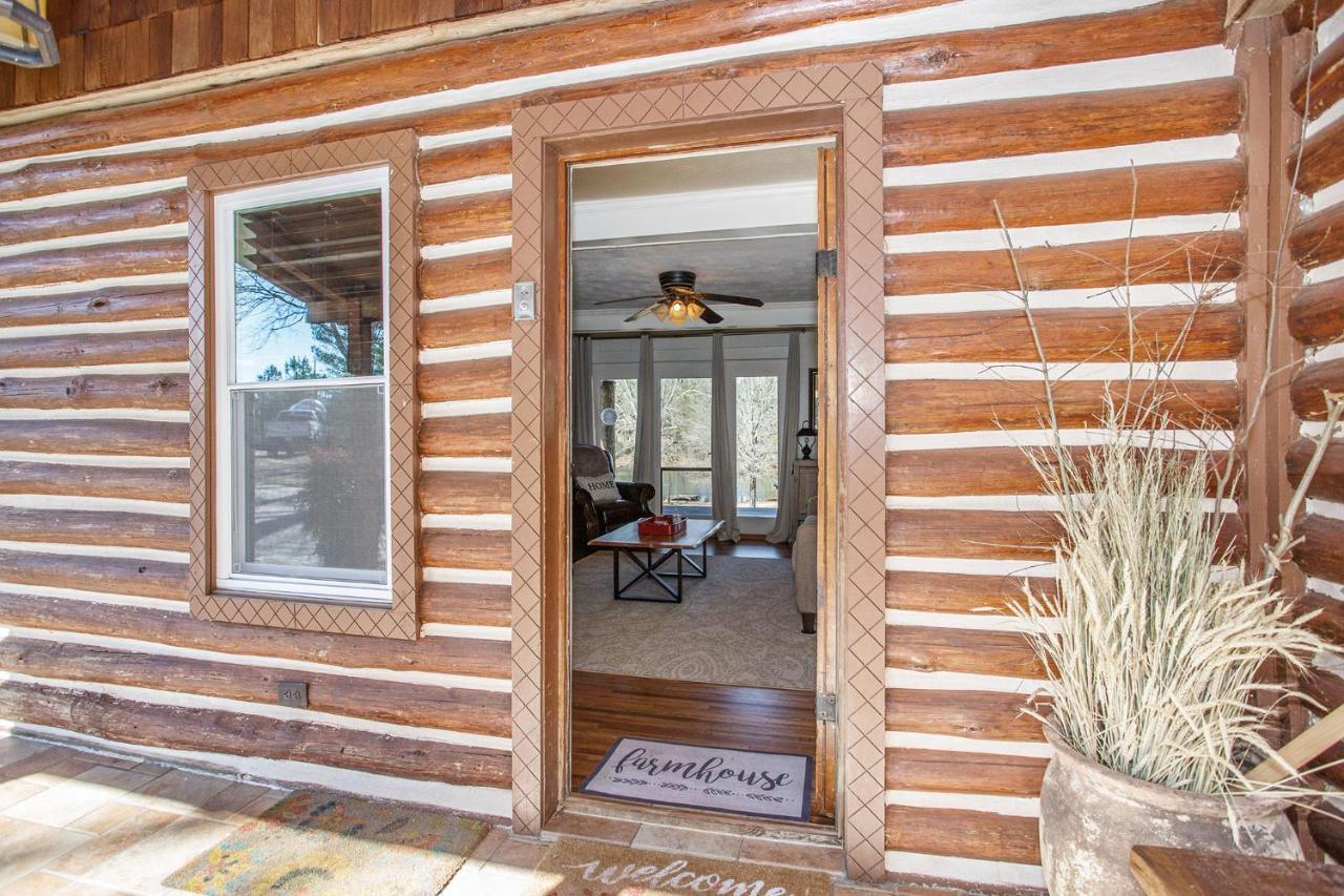 Refuge Ranch Retreat Log Cabin Lake 53+ Acres Locust Grove Exterior photo
